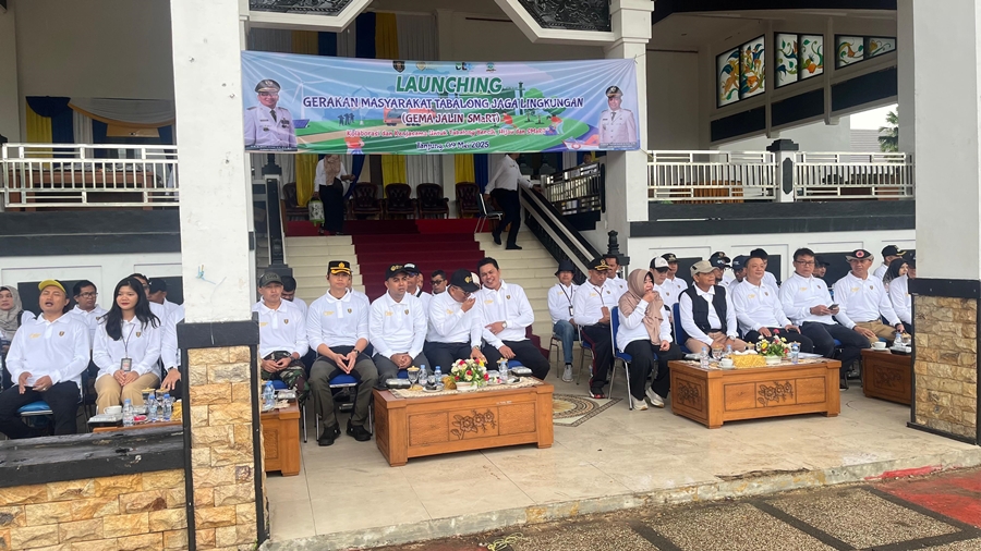 Ketua dan Anggota Bawaslu Kabupaten Tabalong menghadiri kegiatan Launching Program Gerakan Masyarakat Jaga Lingkungan (GEMA JALIN SMART) yang diselenggarakan oleh Bupati Tabalong