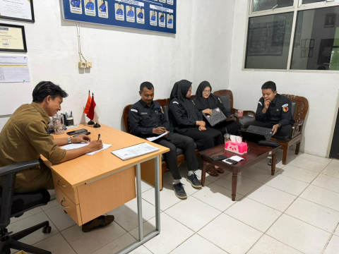 suasana rapat